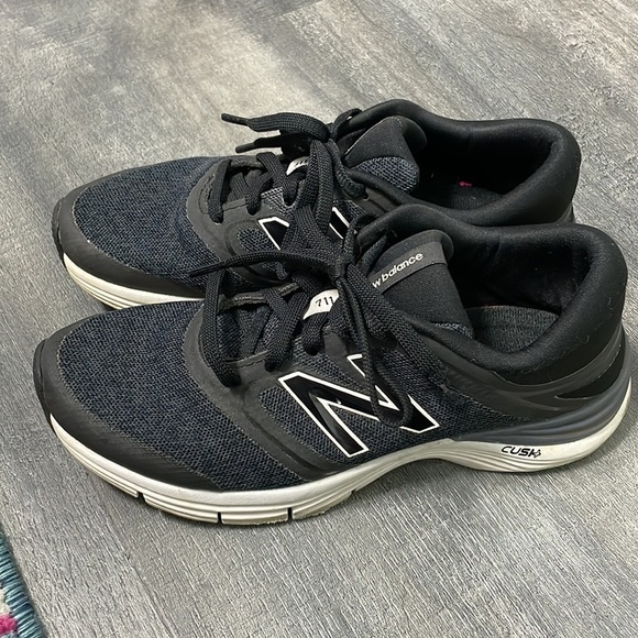 New Balance 711 V3 Navy Blue Black Sneakers Shoes Women’s Size 6.5 - Picture 2 of 8